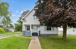 128 Mechanic Street, Clyde, OH 43410