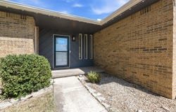 120 E Shady Brook Ln, Derby, KS 67037