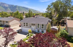 1174 VIOLET DR, Sandy, UT 84094