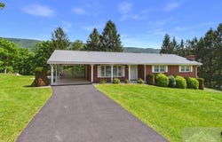 309 Hawthorn St, BLUEFIELD, VA 24605