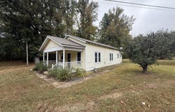 1051 Beacon Road, Parsons, TN 38363