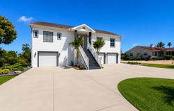 914 Birdie Way, Apollo Beach, FL 33572