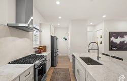 4934 S BEVERLY Ct E, Holladay, UT 84117