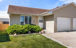 102 E Walnut Street, Roland, IA 50236