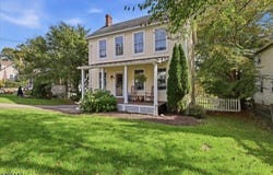 28 East St, Clinton Twp., NJ 08801-3077