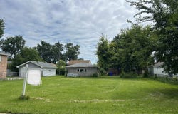 4223 Elm Avenue, Lyons, IL 60534