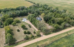27765 476th St, Canton, SD 57013
