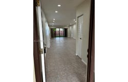 6524 NW 188th Ln, Hialeah, FL 33015