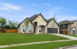 1911 Aspen, Cedar Hill, TX 75104