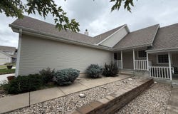 3101 SW Wanamaker DR, Topeka, KS 66614