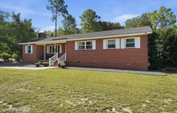 1105 Oak Avenue, Hamlet, NC 28345