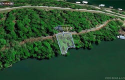 Whispering Duck lot: 4, Camdenton, MO 65020