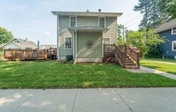 417 10th Street, Ames, IA 50010