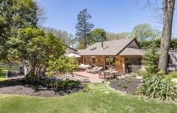 22 OAK LN, Sag Harbor, NY 11963