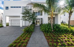16720 Botaniko Dr N, Weston, FL 33326