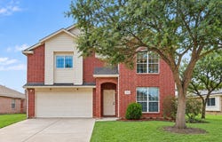 1703 Wolf Creek Drive, Arlington, TX 76018