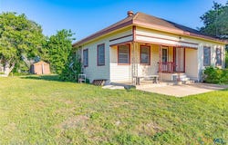 668 FM 443, Yoakum, TX 77995