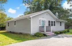 43 Forest Drive, Mashpee, MA 02649