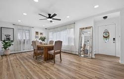 688 Chester, Elgin, IL 60120
