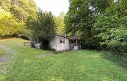 9 Nina Circle, Sod, WV 25564