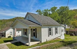 608 Wright St, Jellico, TN 37762