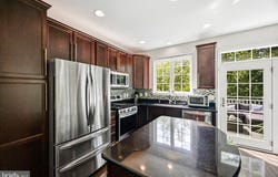 25091 GUNNERY Square, CHANTILLY, VA 20152