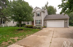 9040 Cedarview Avenue, Jenison, MI 49428
