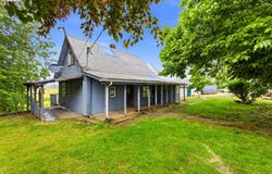 1715 CASCADE Dr, Lebanon, OR 97355