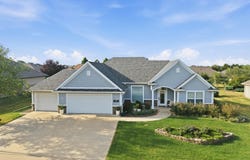 6400 Upper Bridle Bend Dr, Columbia, MO 65201