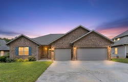 831 N Grapevine Road, Springfield, MO 65802