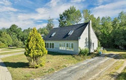 3 and 5 Ryefield Terrace, Wolfeboro, NH 03894