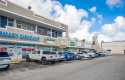 7159 SW 8 st, Miami, FL 33144