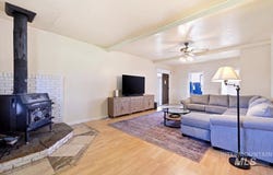 806 W Logan St, Caldwell, ID 83605