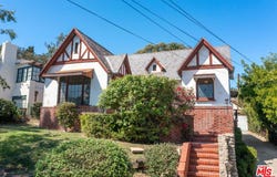 61 W State St, Pasadena, CA 91105