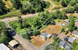 152 BEAR CREEK Rd, CottageGrove, OR 97424