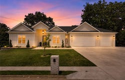 2055 Collins Drive, Pea Ridge, AR 72751