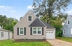 7826 Summit Street, Kansas City, MO 64114