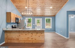 5 PIN OAK Road, BASYE, VA 22810
