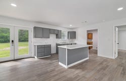 33 Jefferson St, Burnsville, MS 38833
