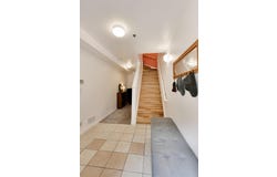 2011 W Chase Avenue, Chicago, IL 60645