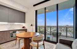 580 72nd St, Miami Beach, FL 33141