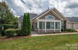 2360 Villa Oaks Court, Gastonia, NC 28056