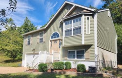 3605 N Meadow Mill Drive, Arnold, MO 63010
