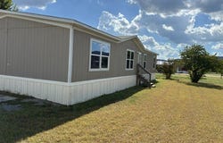 96 River Valley Rd, Rio Frio, TX 78879