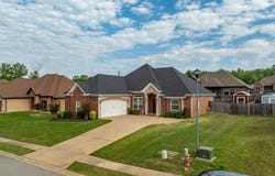 6139 Remington Drive, Bryant, AR 72022