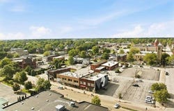 228 W MAIN ST, DECATUR, IL 62523
