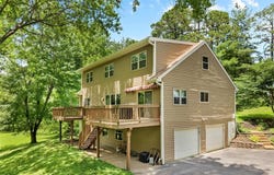 8332 Maple Grove Rd., Troy, IL 62294