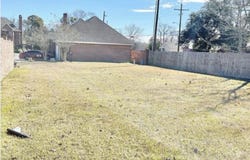6 Regency Place, Orange, TX 77630