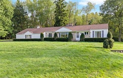 806 E Warner Road, Akron, OH 44319