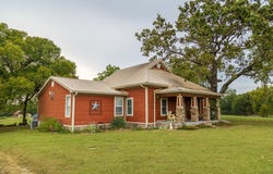 10374 S 1575 Road, Nevada, MO 64772
